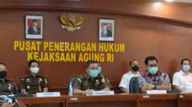 Konferensi pers kasus dugaan korupsi PT Asabri oleh Direktur Tindak Pidana Korupsi Bareskrim Polri Brigadir Jenderal Djoko Purwanto, Direktur Penyidikan Jaksa Agung Muda Tindak Pidana Khusus Kejaksaan Agung Febrie Adriansyah, dan Kepala Pusat Penerangan Hukum Kejaksaan Agung Leonard Eben Ezer Simanjuntak pada Rabu, 30 Desember 2020. Tempo/Andita Rahma