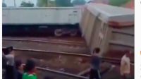 Kereta Api Angkut Bubur Kertas Anjlok, Jalur Lampung-Prabumulih Terganggu