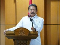 Jaksa Agung ST.Burhanuddin Terima Penghargaan Katagori “Best Institusional Leaders”
